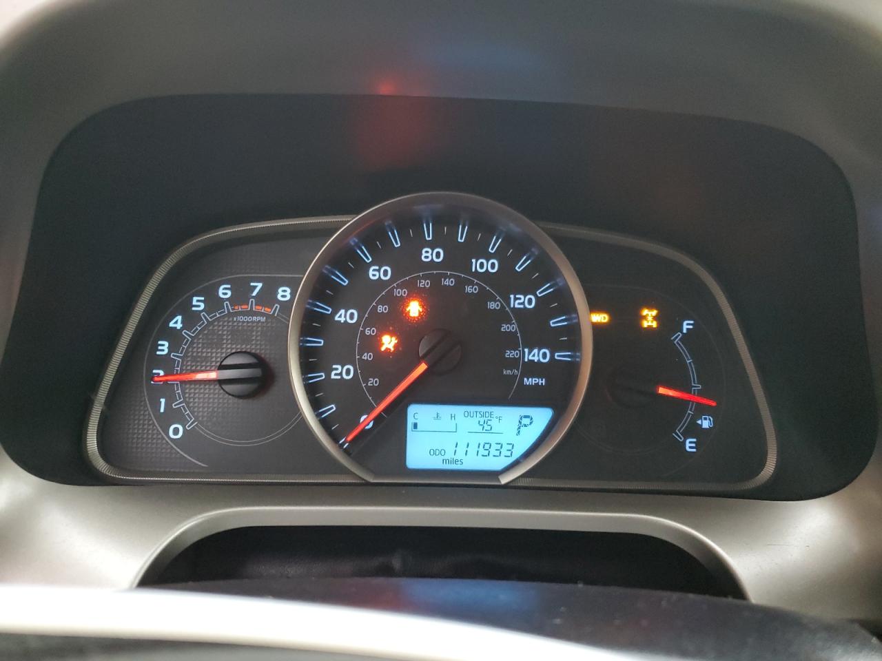 Toyota RAV4 Le Image 9