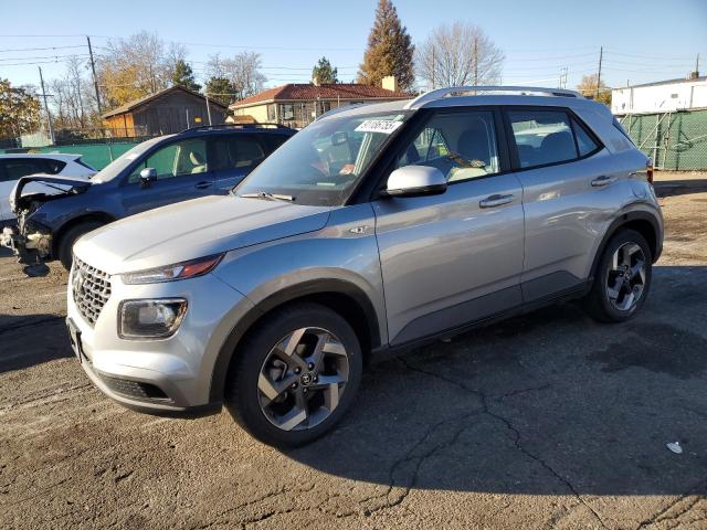  Salvage Hyundai VENUE