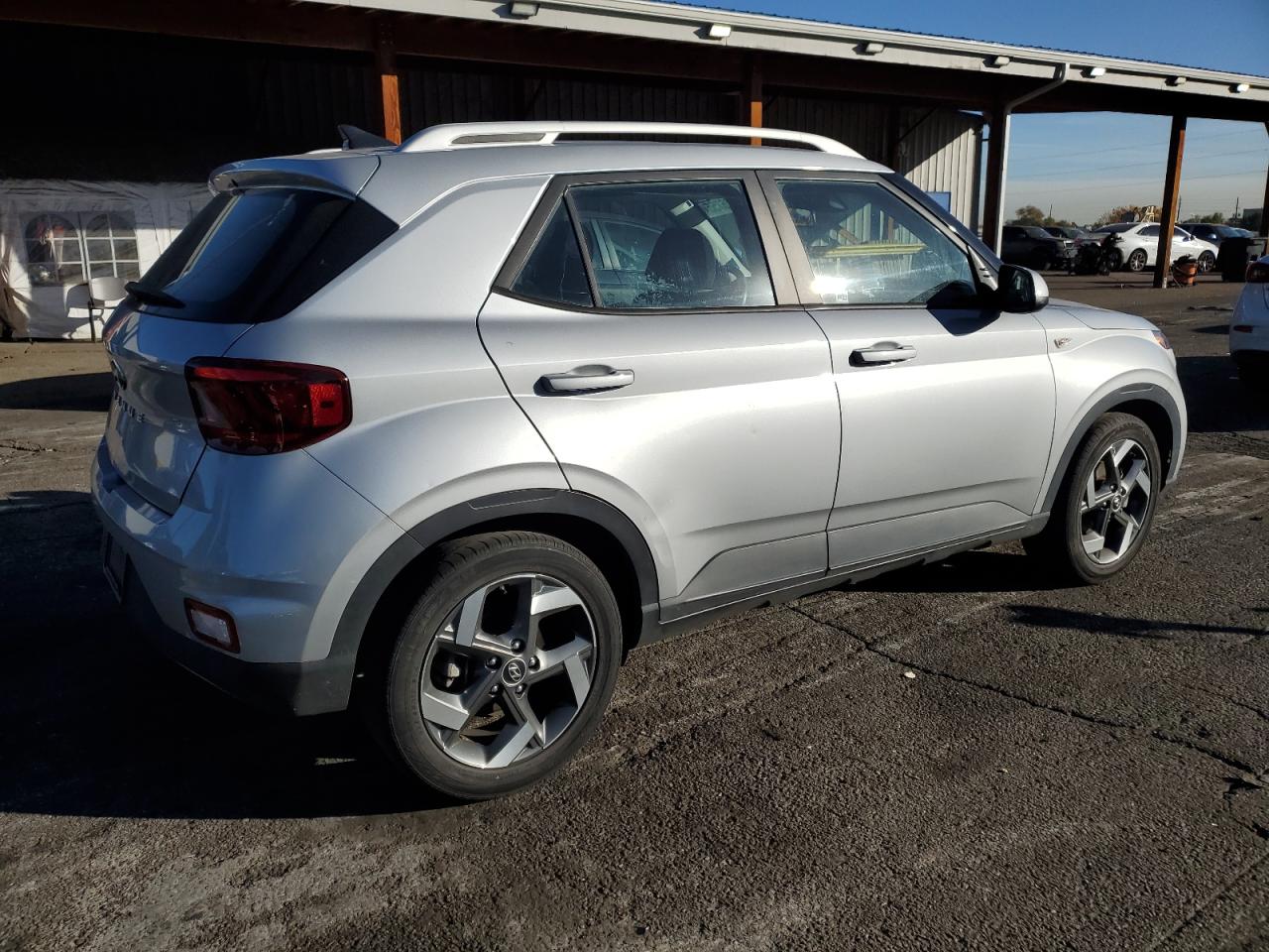 Hyundai VENUE Sel Image 2