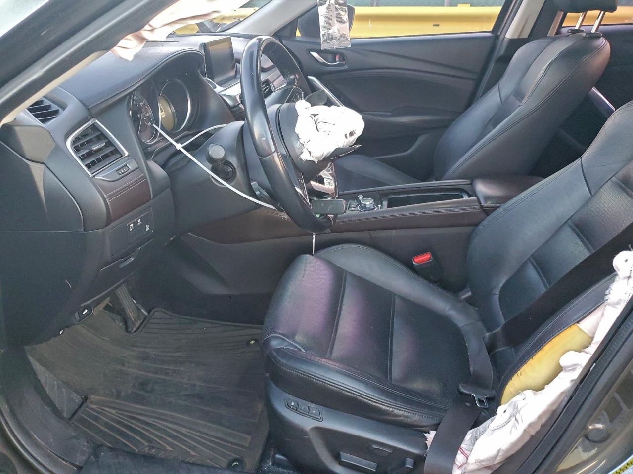 Mazda 6 Grand Touring Image 12