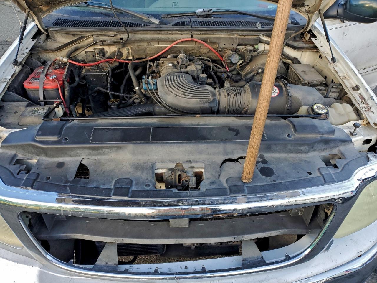 Ford F-150 Supercrew Image 11