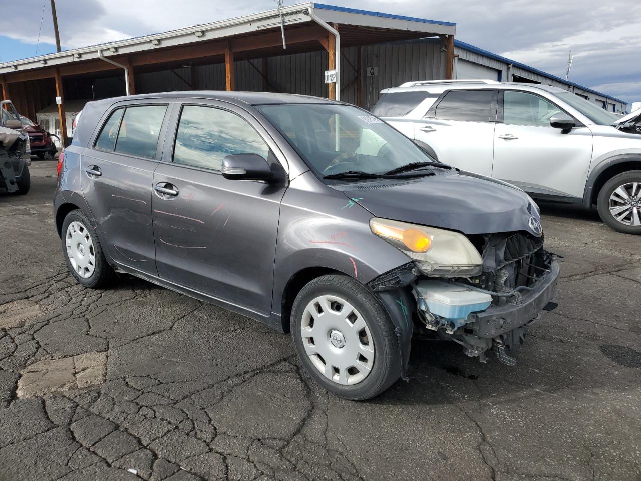 Toyota Scion Image 6