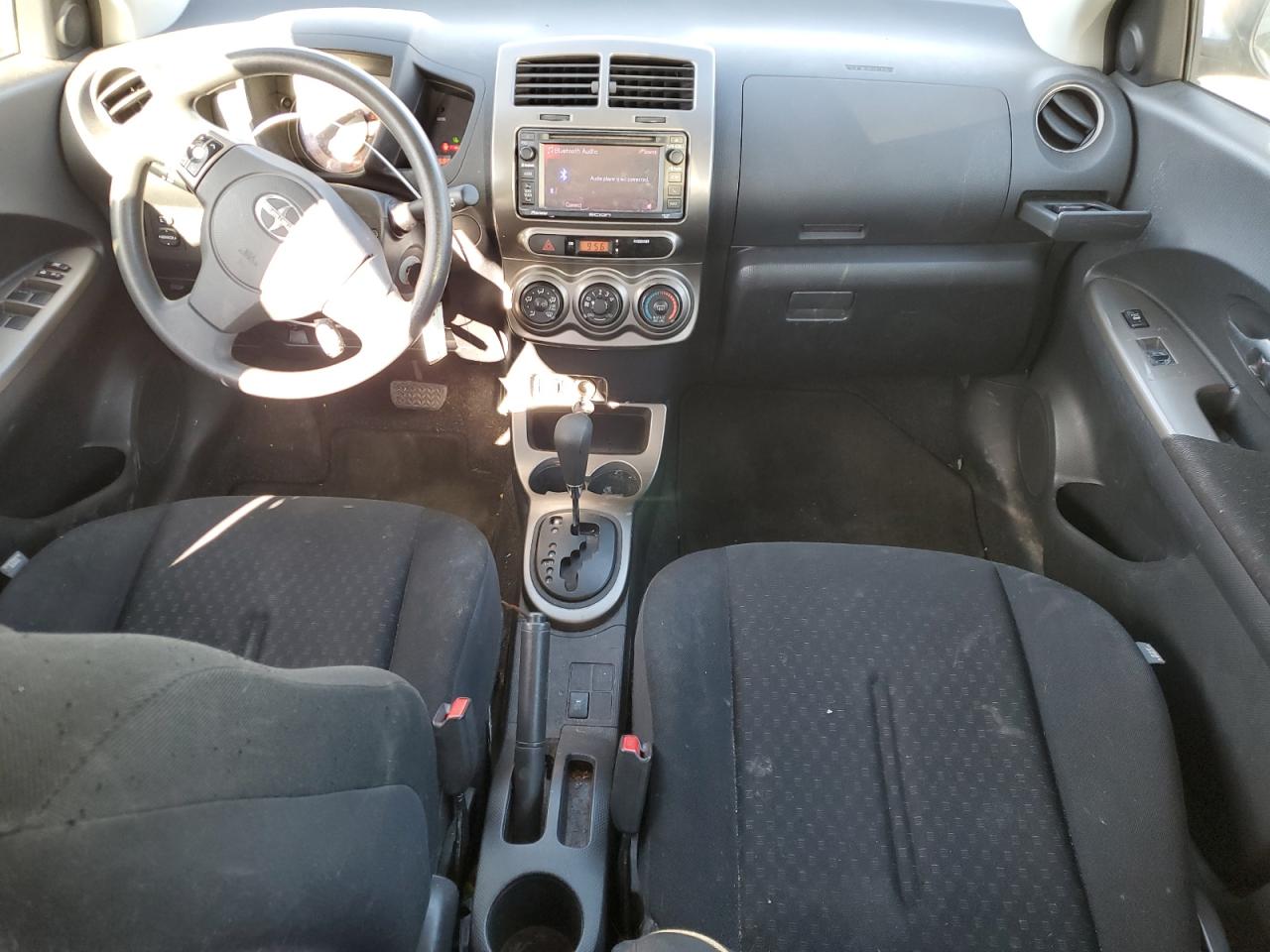 Toyota Scion Image 10