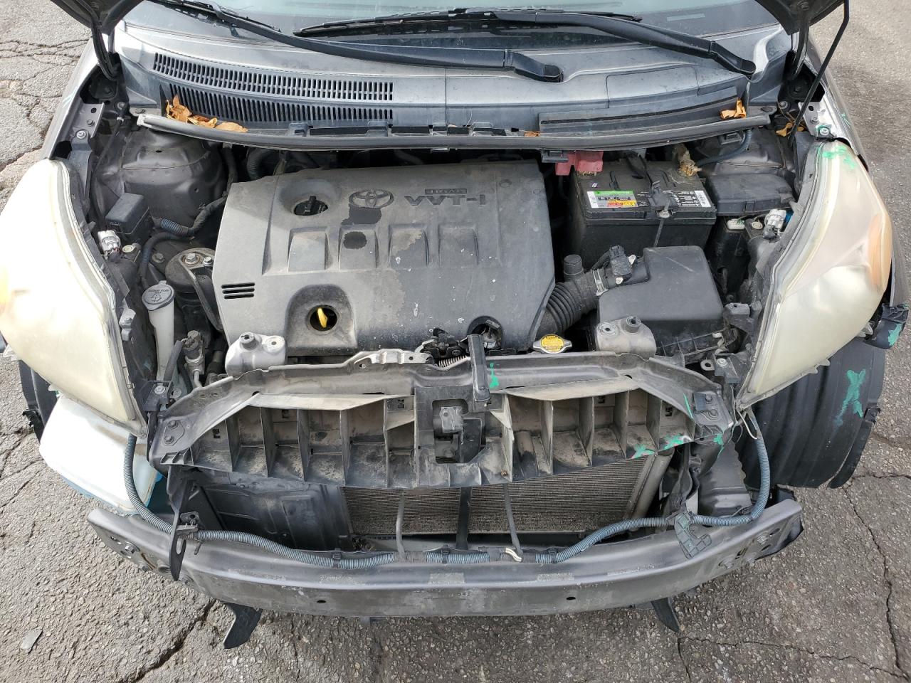 Toyota Scion Image 12