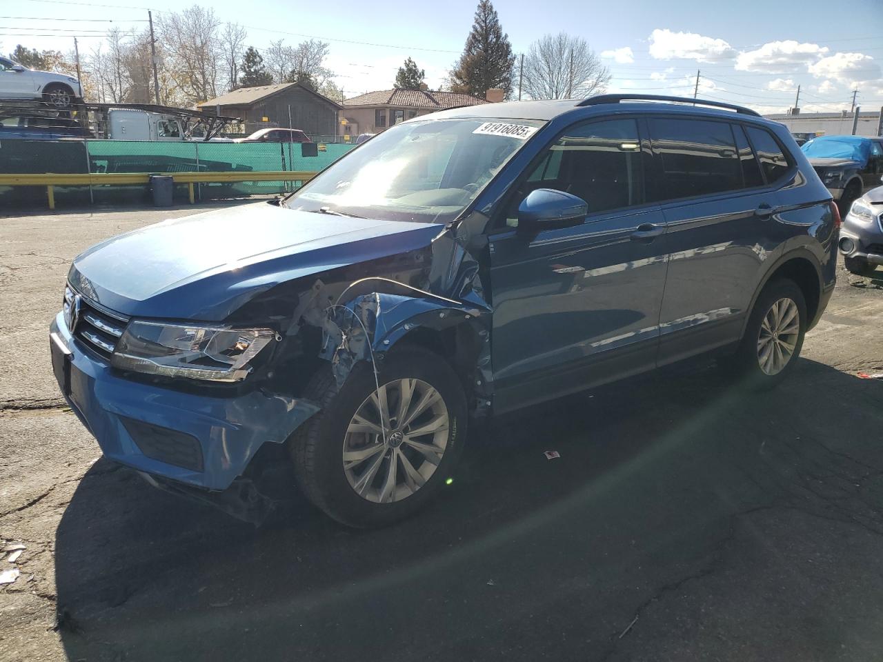 Volkswagen Tiguan S Image 1