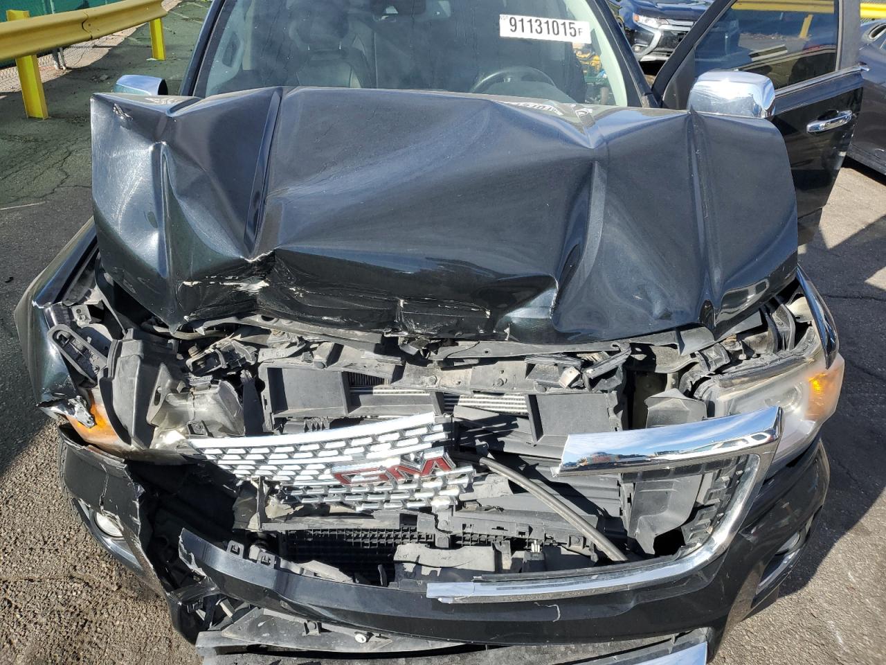 GMC Canyon Denali Image 4