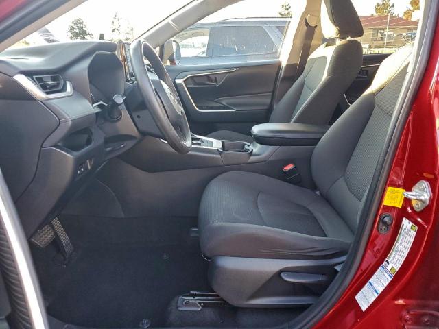 Toyota RAV4 Le Image 2