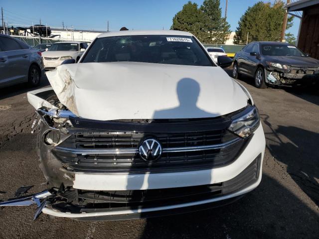 Volkswagen Jetta Sport Image 3