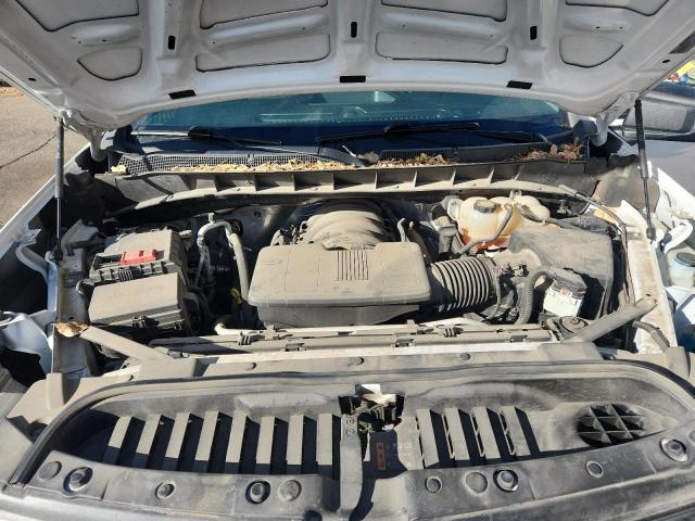 Chevrolet Silverado K1500 Image 6