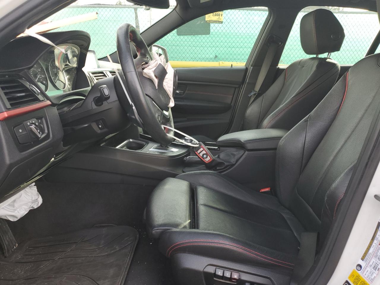 BMW 3 Series Xi Image 10