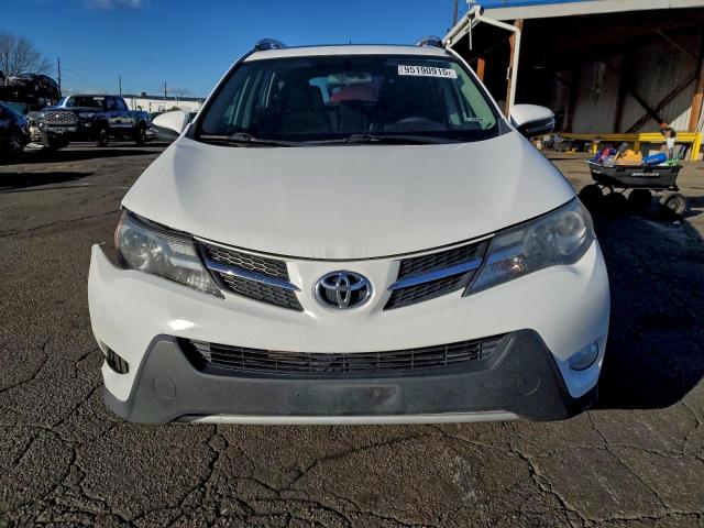 Toyota RAV4 Xle Image 6