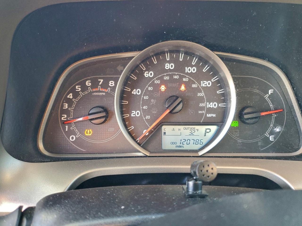 Toyota RAV4 Xle Image 7