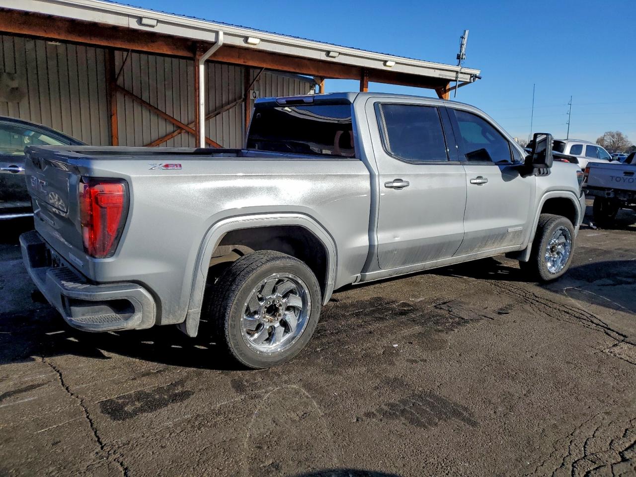 GMC Sierra K1500 Elevation Image 10