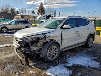  Salvage Hyundai TUCSON