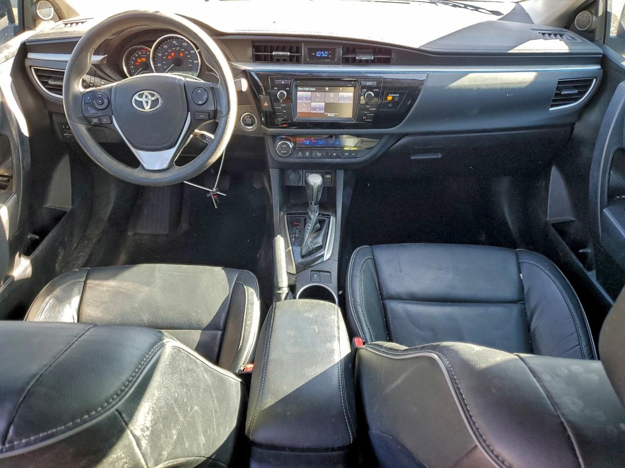 Toyota Corolla L Image 12