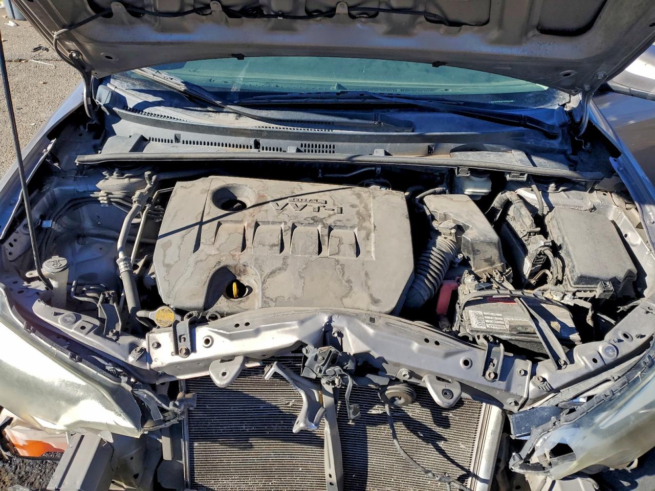 Toyota Corolla L Image 6