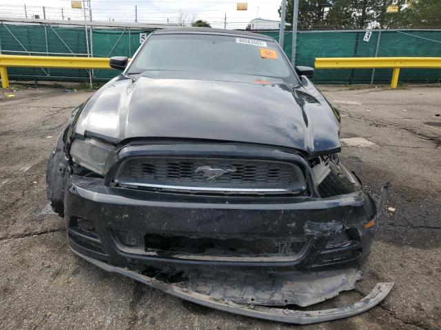 Ford Mustang Image 3