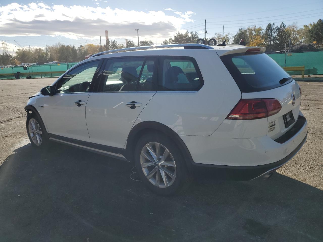 Volkswagen Golf S Image 4