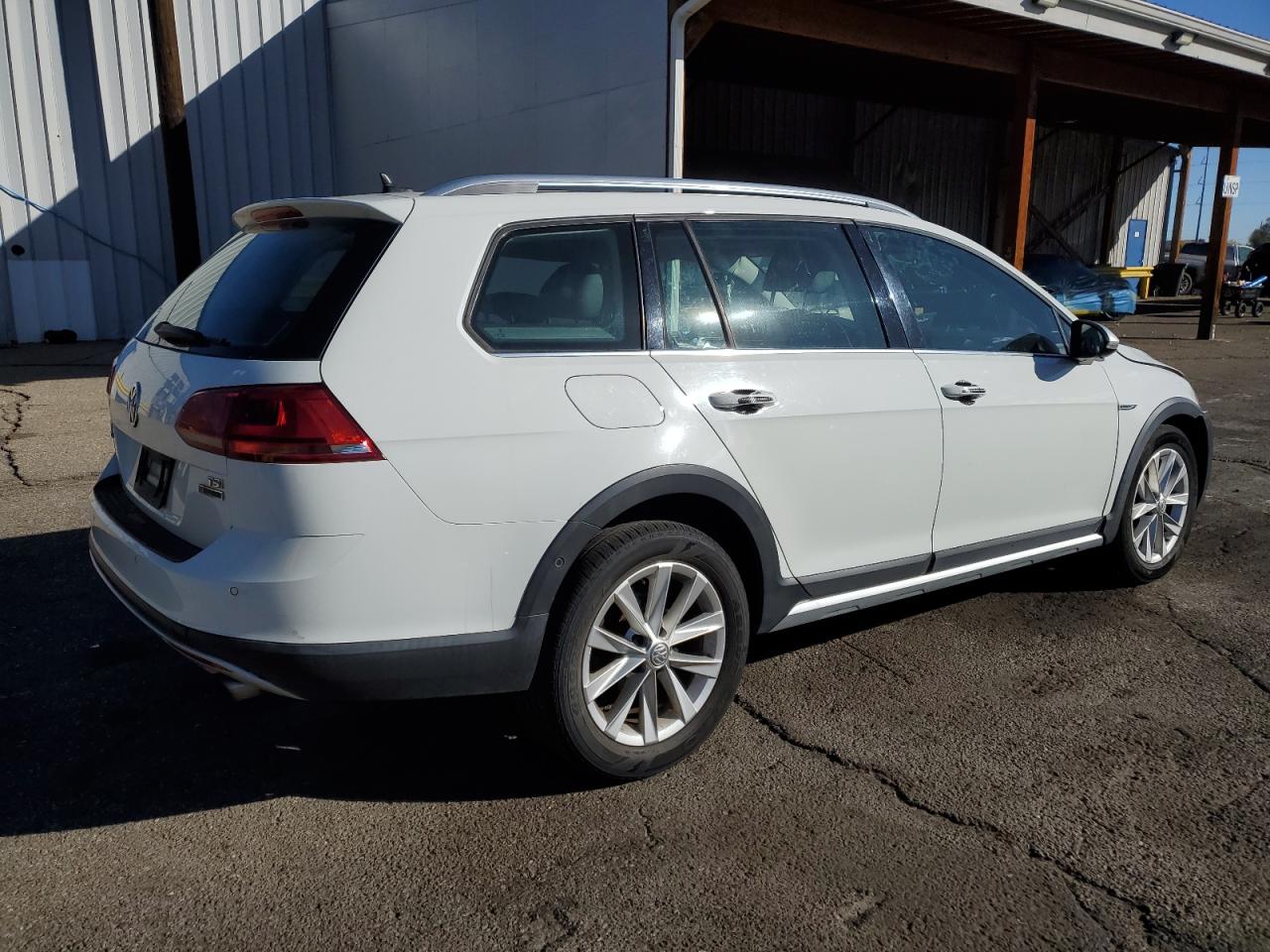 Volkswagen Golf S Image 2