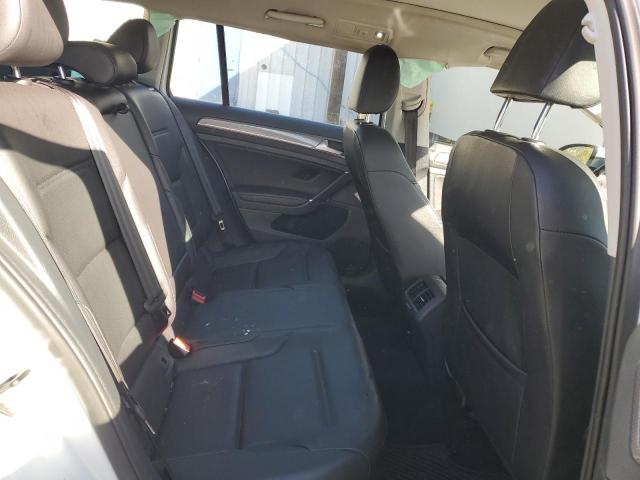 Volkswagen Golf S Image 10