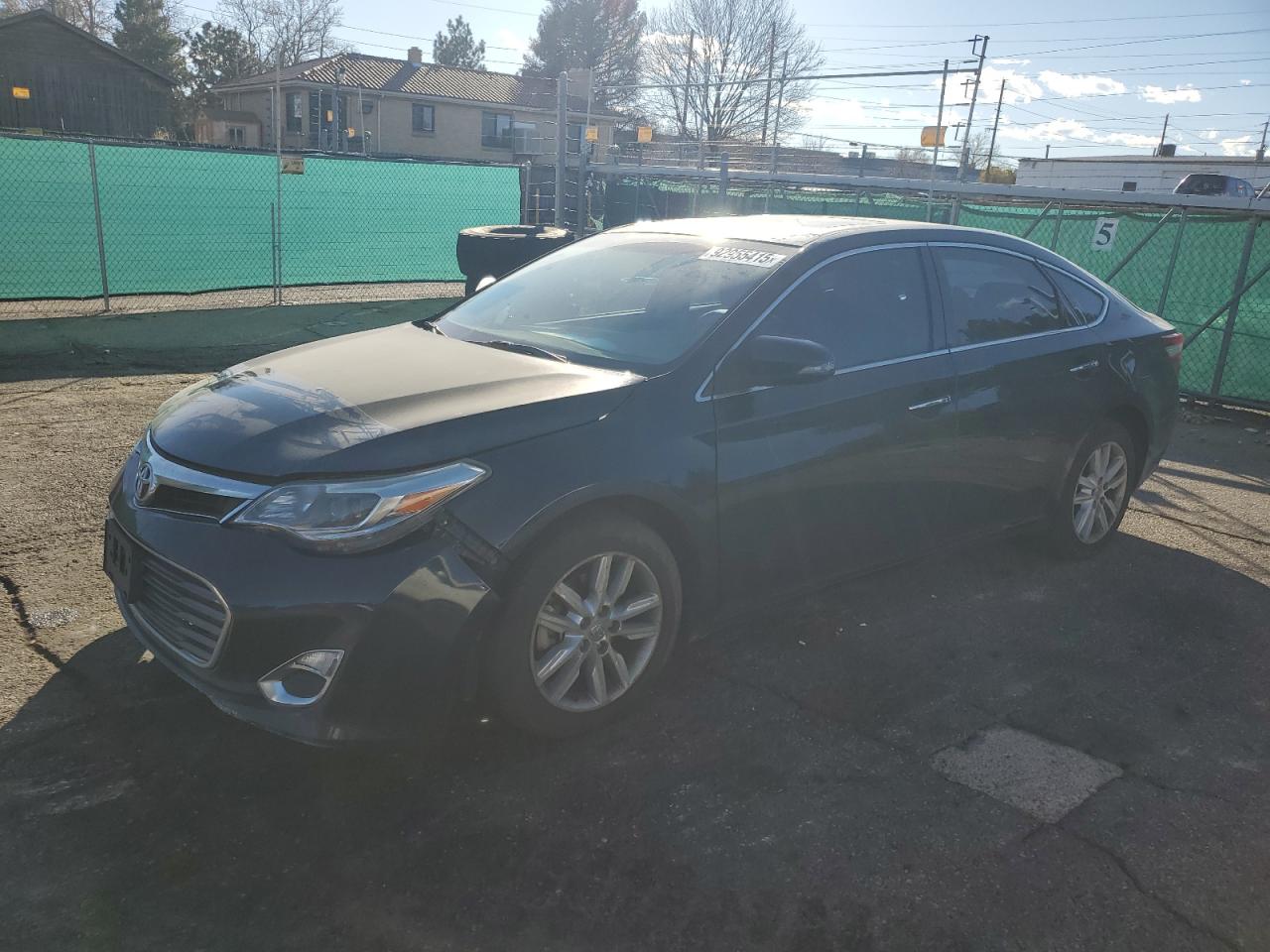 Toyota Avalon Xle Image 1