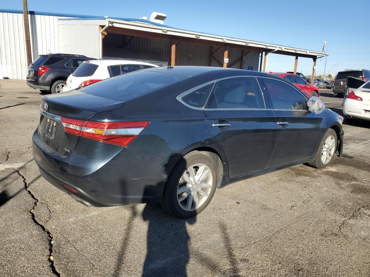 Toyota Avalon Xle Image 8