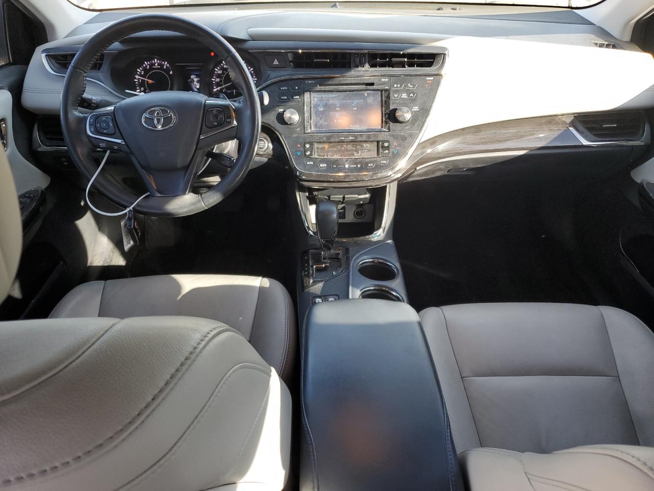Toyota Avalon Xle Image 5