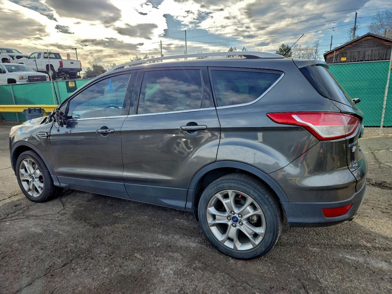 Ford Escape Titanium Image 12