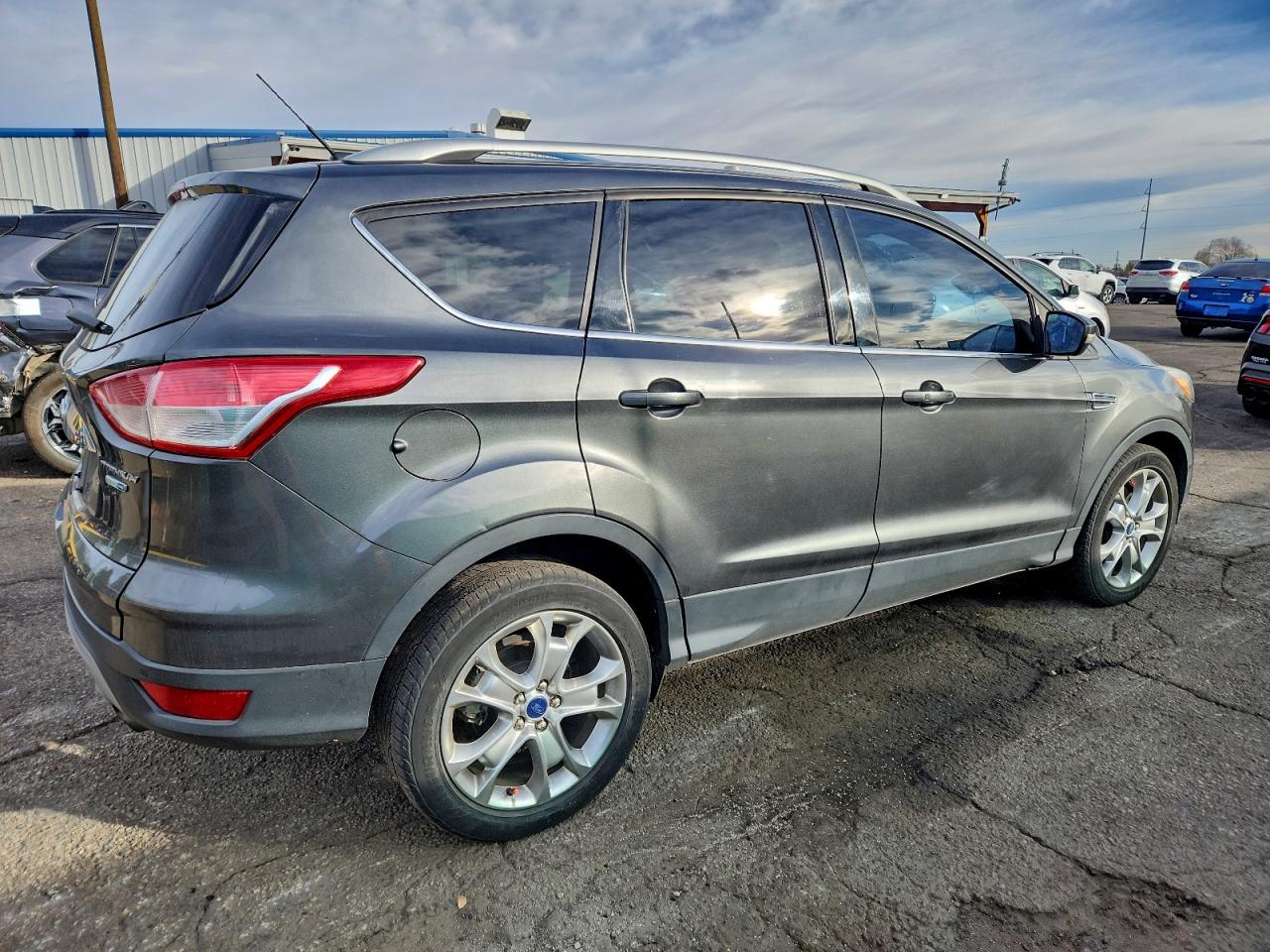 Ford Escape Titanium Image 11