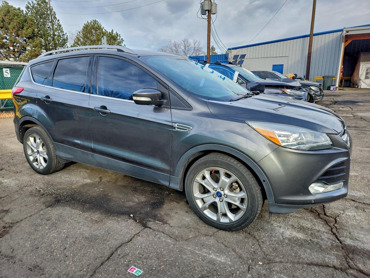 Ford Escape Titanium Image 5