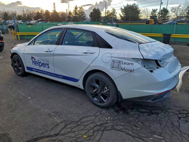 Hyundai ELANTRA Sel Image 4