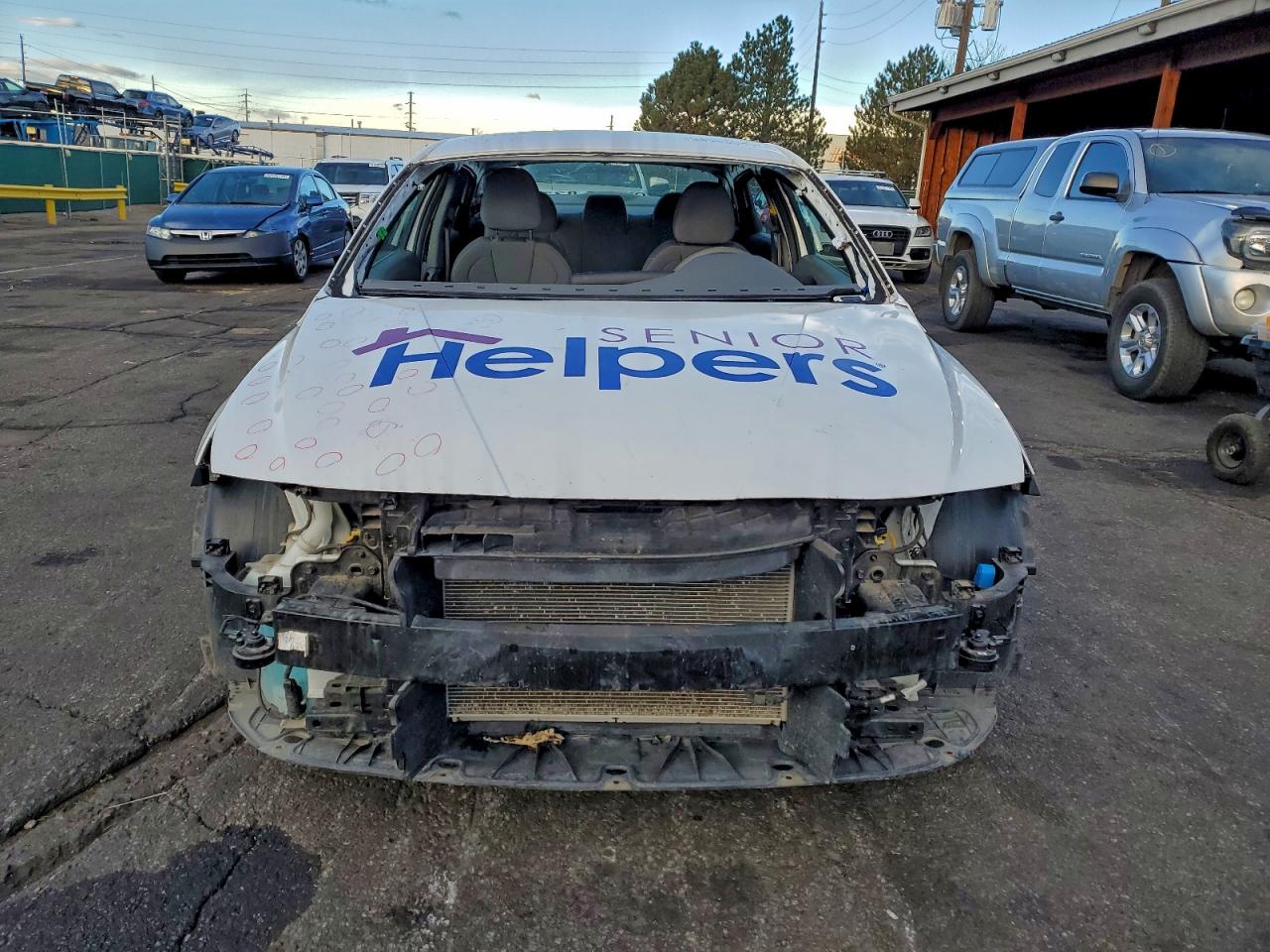 Hyundai ELANTRA Sel Image 2