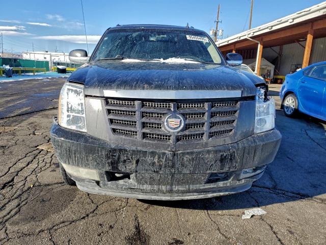Cadillac Escalade Ext Image 4