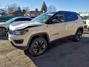  Salvage Jeep Compass