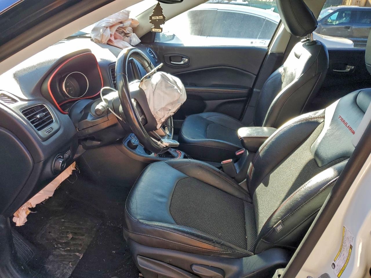 Jeep Compass Trailhawk Image 8