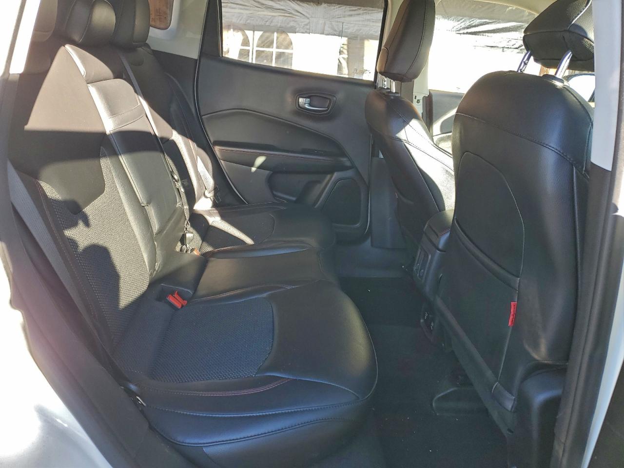 Jeep Compass Trailhawk Image 5