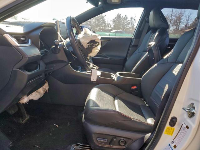 Toyota RAV4 Xse Image 5