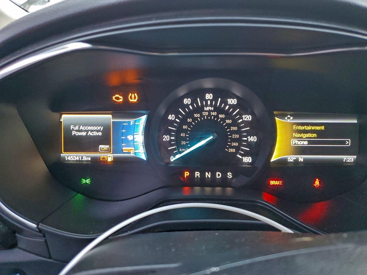 Ford Fusion Titanium Image 4