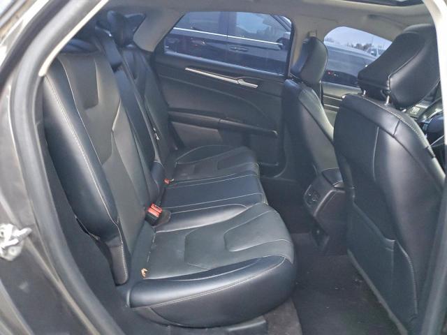 Ford Fusion Titanium Image 10