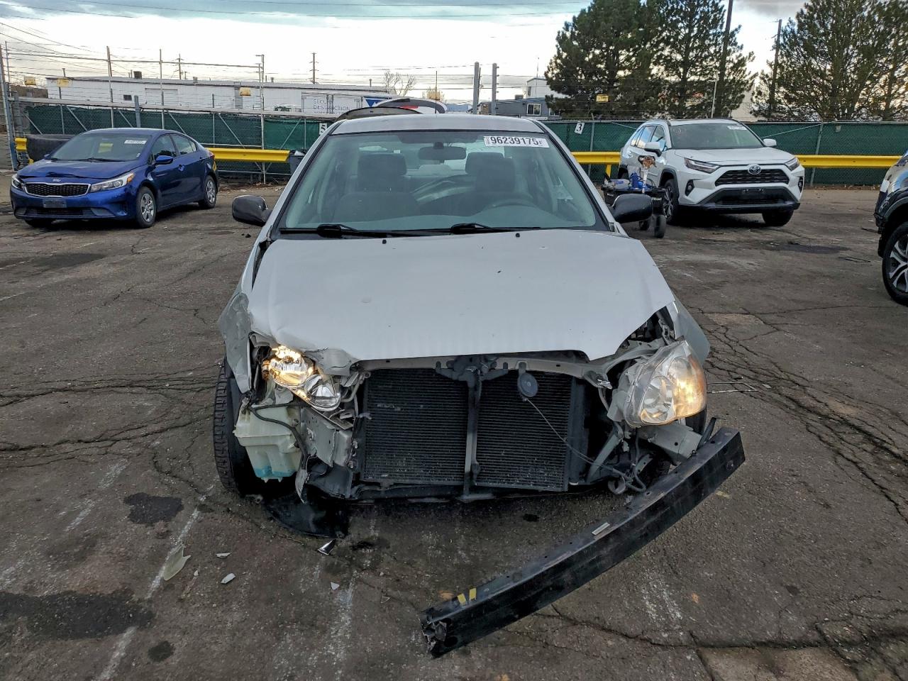 Toyota Corolla Ce Image 4