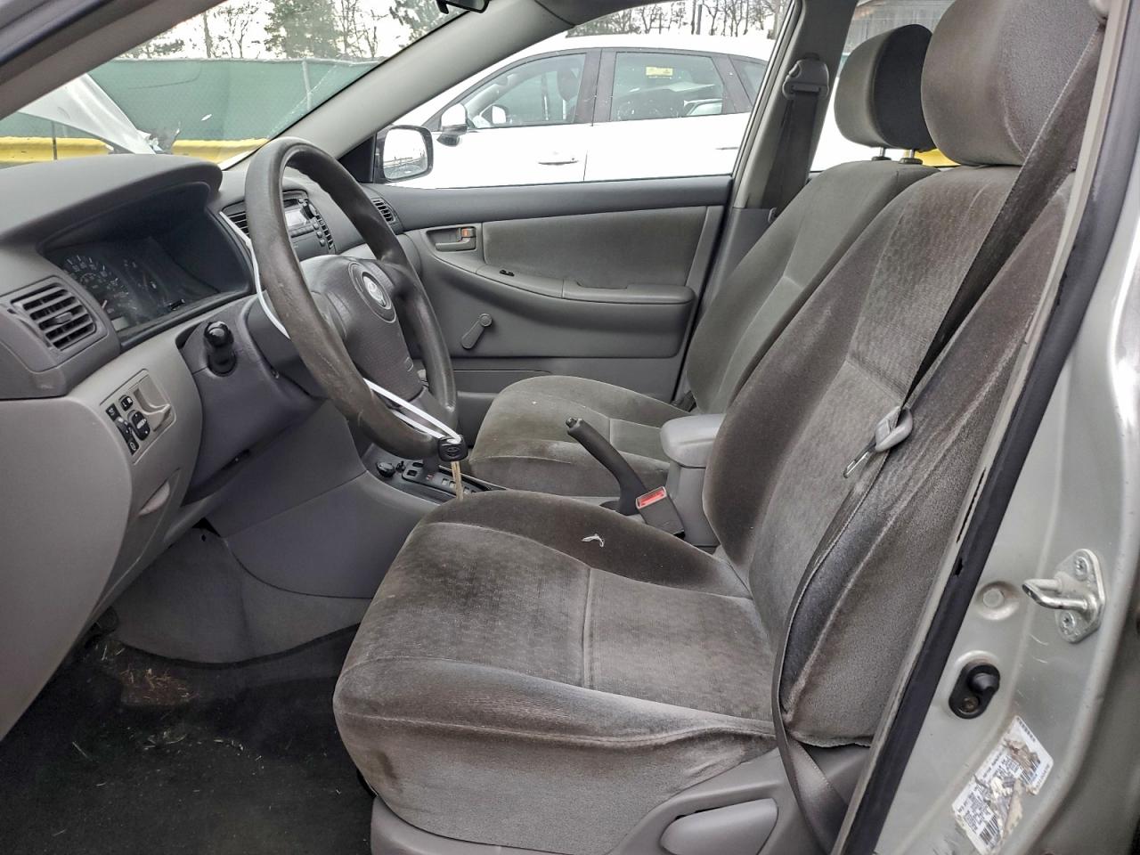 Toyota Corolla Ce Image 3