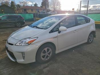  Salvage Toyota Prius