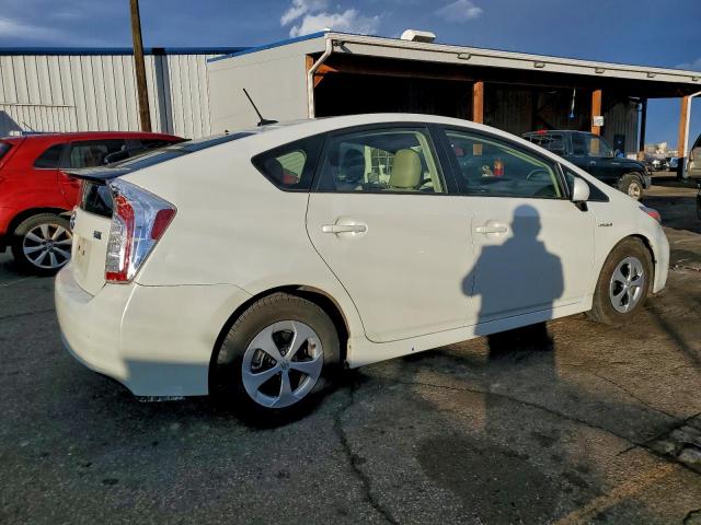 Toyota Prius Image 2