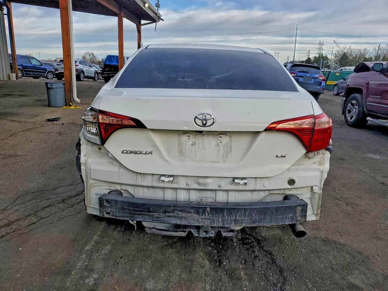 Toyota Corolla L Image 13