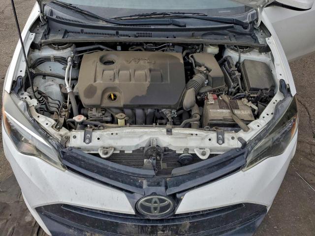Toyota Corolla L Image 6