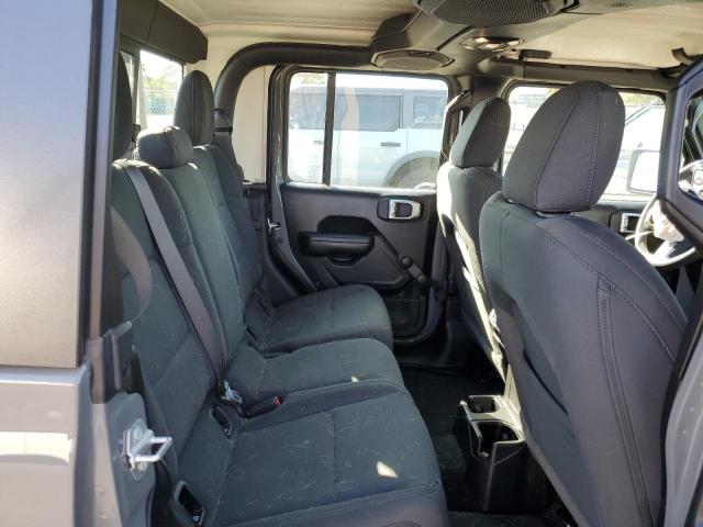 Jeep Gladiator Sport Image 11