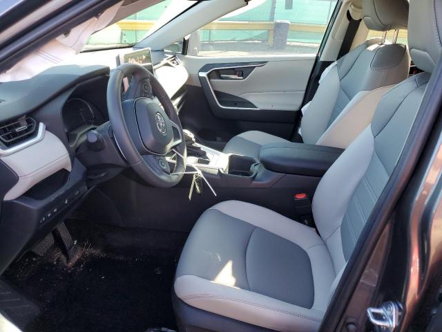 Toyota RAV4 Xle Premium Image 8