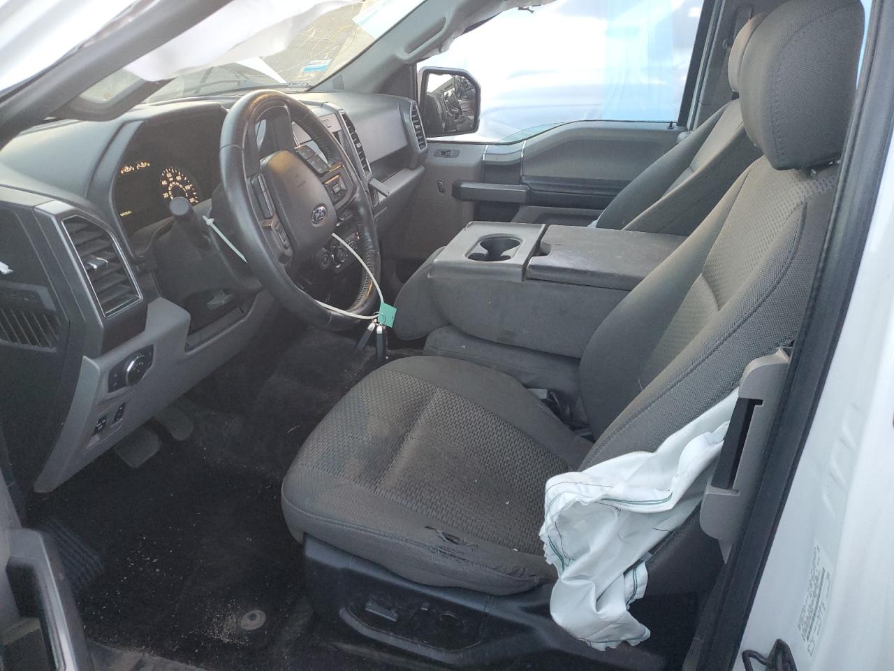 Ford F-150 Super Cab Image 5