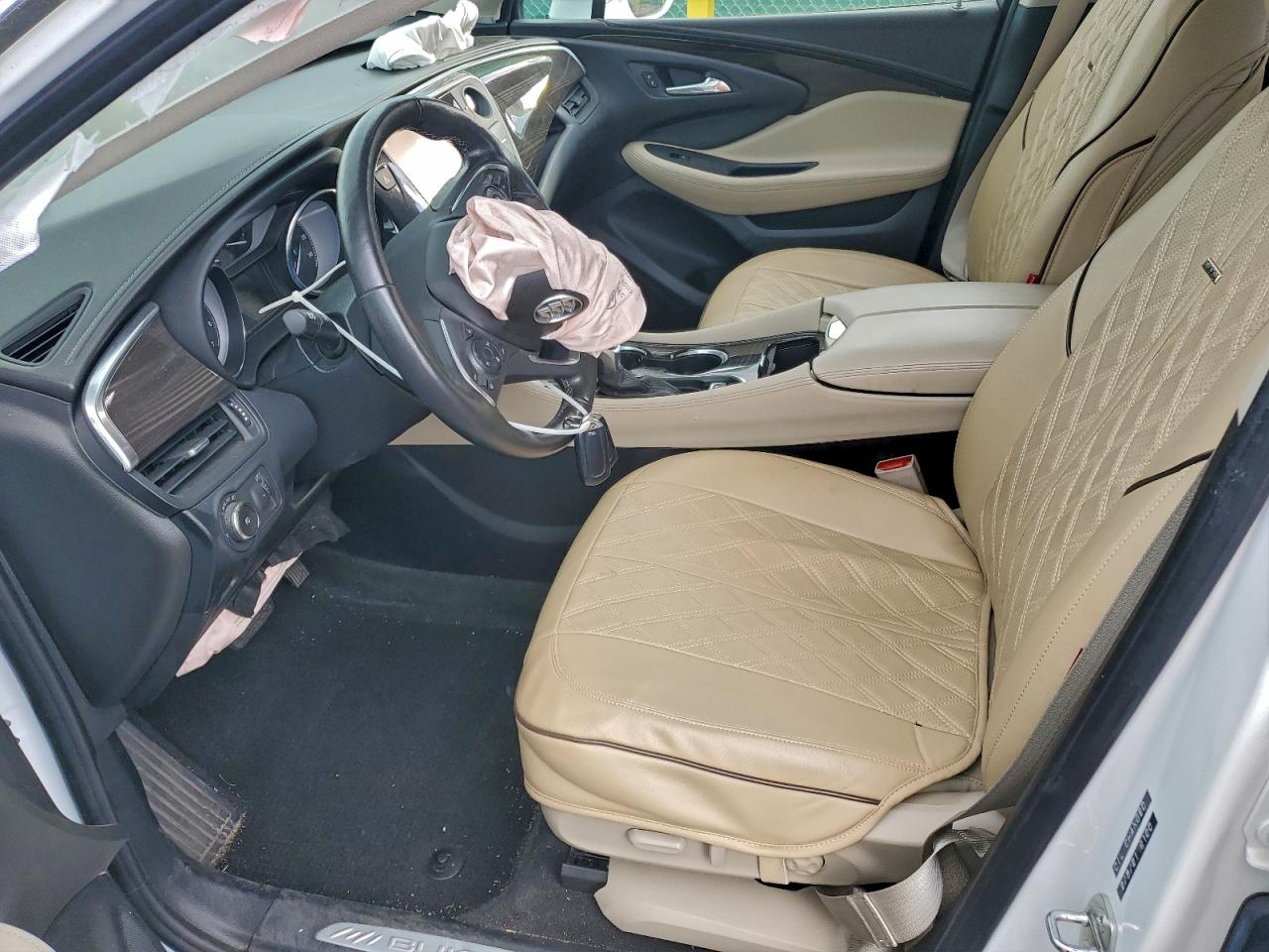 Buick Envision Essence Image 9