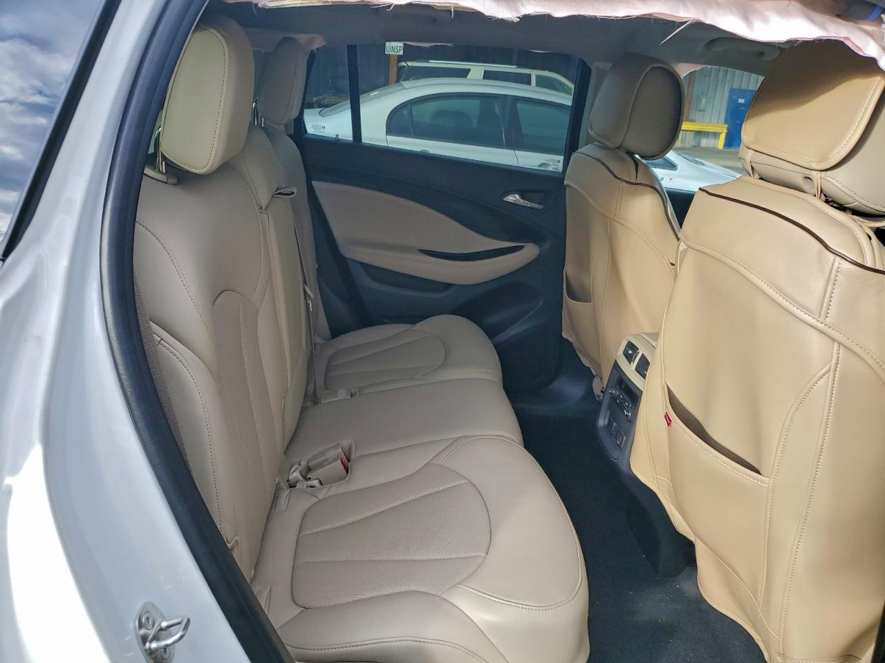 Buick Envision Essence Image 8